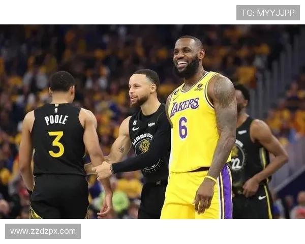 勒布朗詹姆斯领衔湖人力压勇士 强势晋级西部决赛创历史新纪录