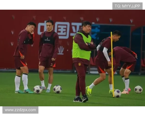 国足备战亚洲杯新征程 刘若钒领衔青年才俊迎接挑战