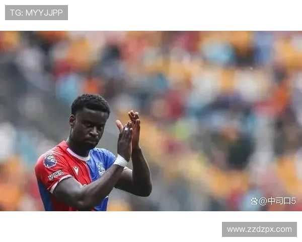 全球足坛劲爆焦点：豪门鏖战再掀转会风云动荡新赛季格局变化趋势