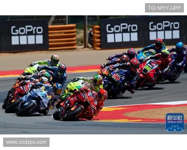 摩托GP赛季最新动态：冠军争夺激烈 新星崭露头角 引发赛场热议