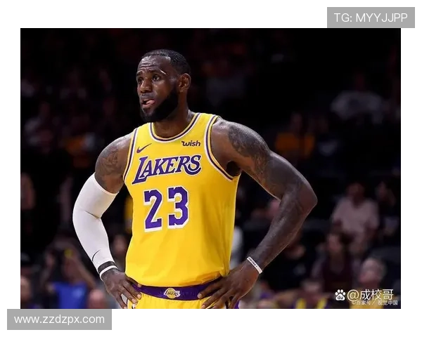 詹姆斯复出带队大胜 湖人年轻核心表现亮眼全场最佳